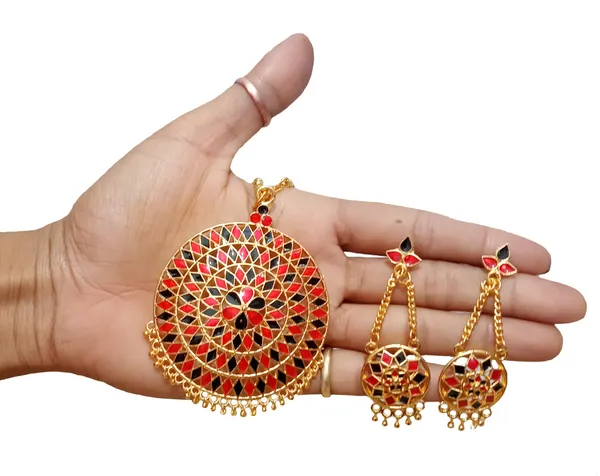 Assamese_Traditional_Gold_Plated_Red_Black_Colour_Japi_Chain_Jewellery_Set_For_Women
